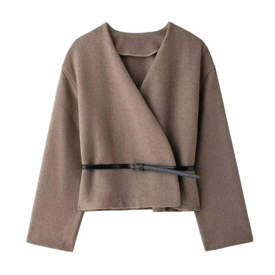 Veste cache-cœur en laine avec ceinture